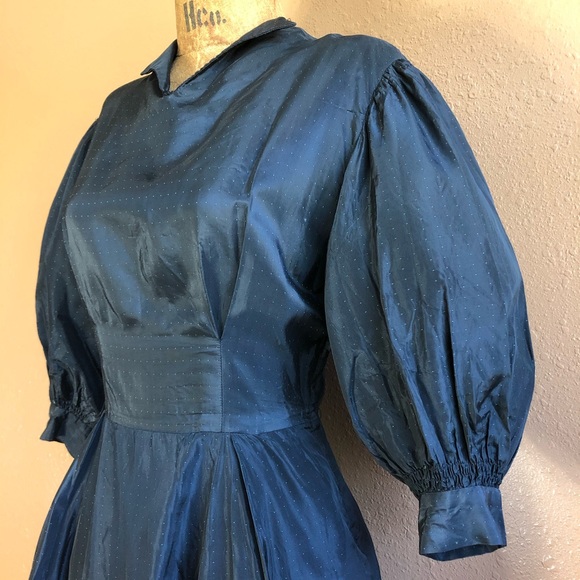 Vintage 40s Black + Green Micro Dot Dramatic Smocked Balloon Sleeve Party Dress - Picture 3 of 9